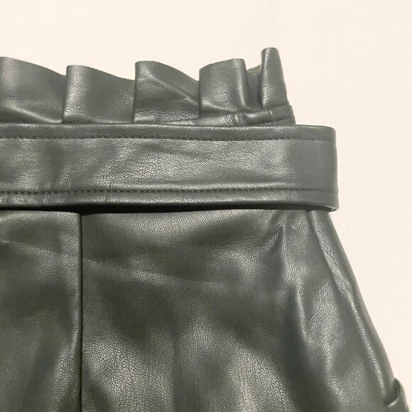 Zara Pleated Faux Leather Mini Skirt Size Small - Picture 12 of 16